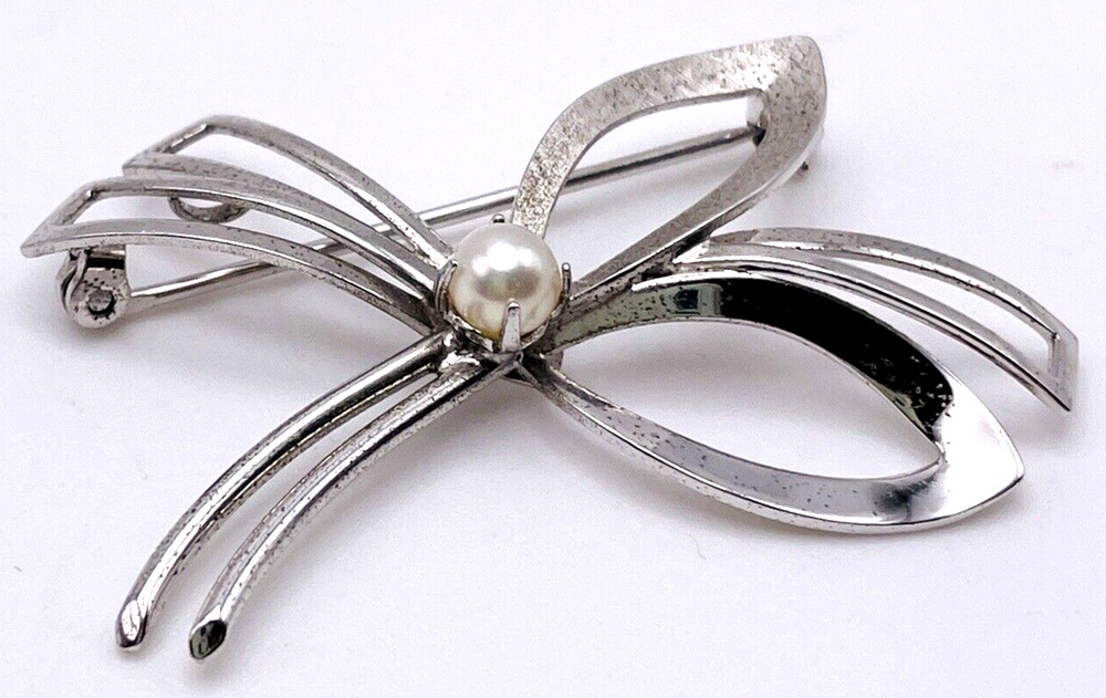 Carl Art Faux Pearl Bow Pin 925 Small Vintage Sterling Silver Brooch 4.64 Grams